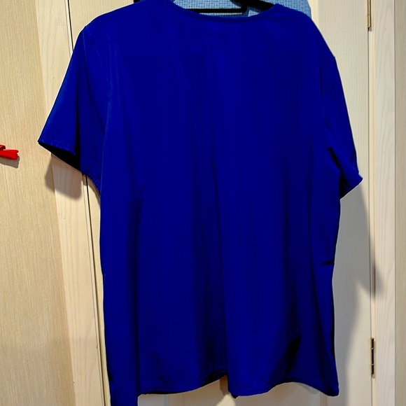 Scrubs Tops size 2x royal blue women’s Scrubs - Picture 7 of 11